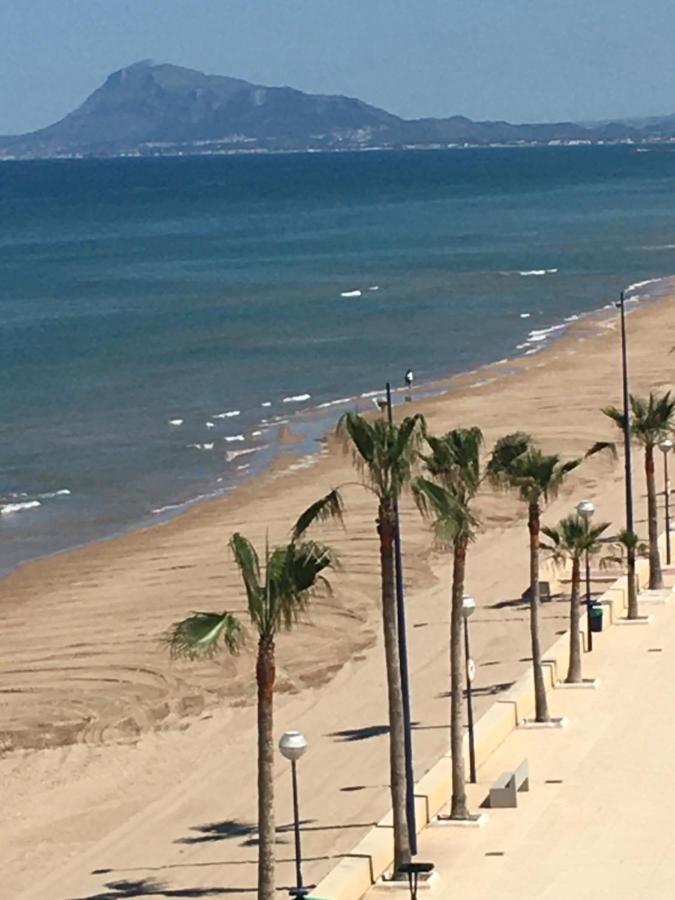 Apartamento Primera Linea De Playa Bellreguard Dış mekan fotoğraf